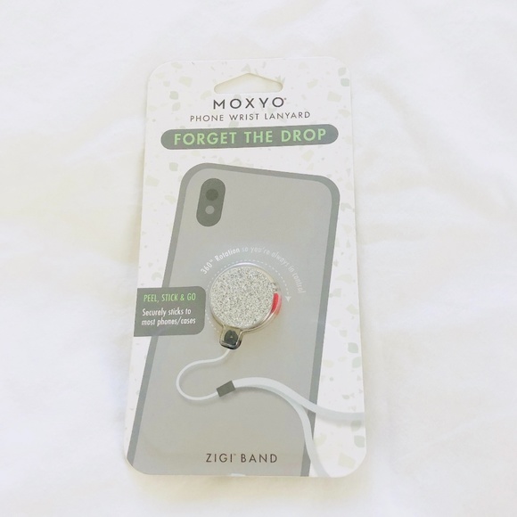 Moxyo Accessories New Silver Glitter Phone Wrist Lanyard Nip Poshmark
